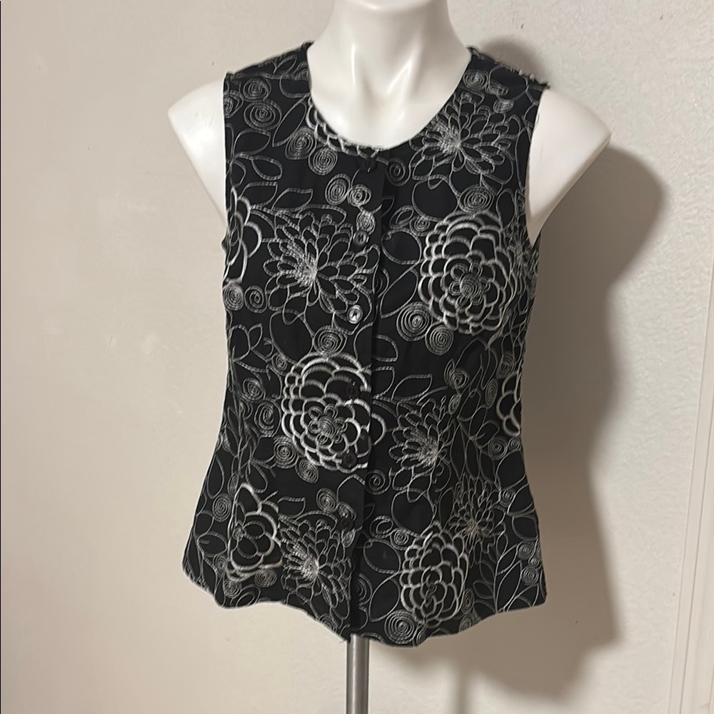 Van Heusen Black and White Fitted Buttoned Blouse
